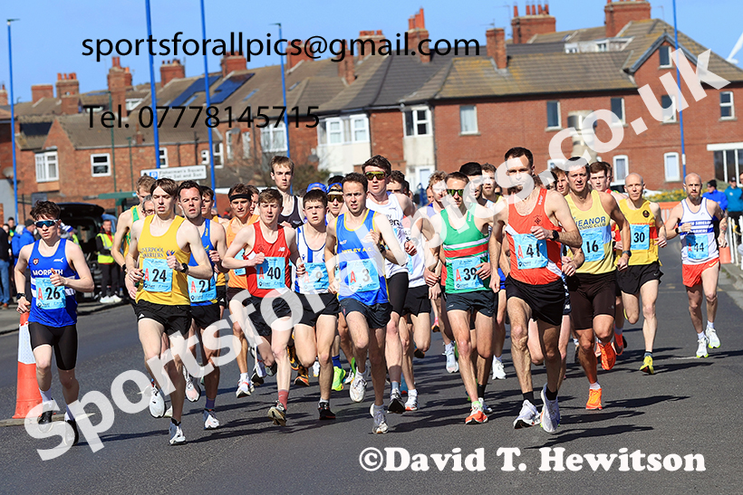 Senior mens Northern 12 Stage Road Relay, 2025 Northern 12 and 6 Stage Road Relays and Junior 5k, Redcar. Photo: David T. Hewitson/Sports for All Pics